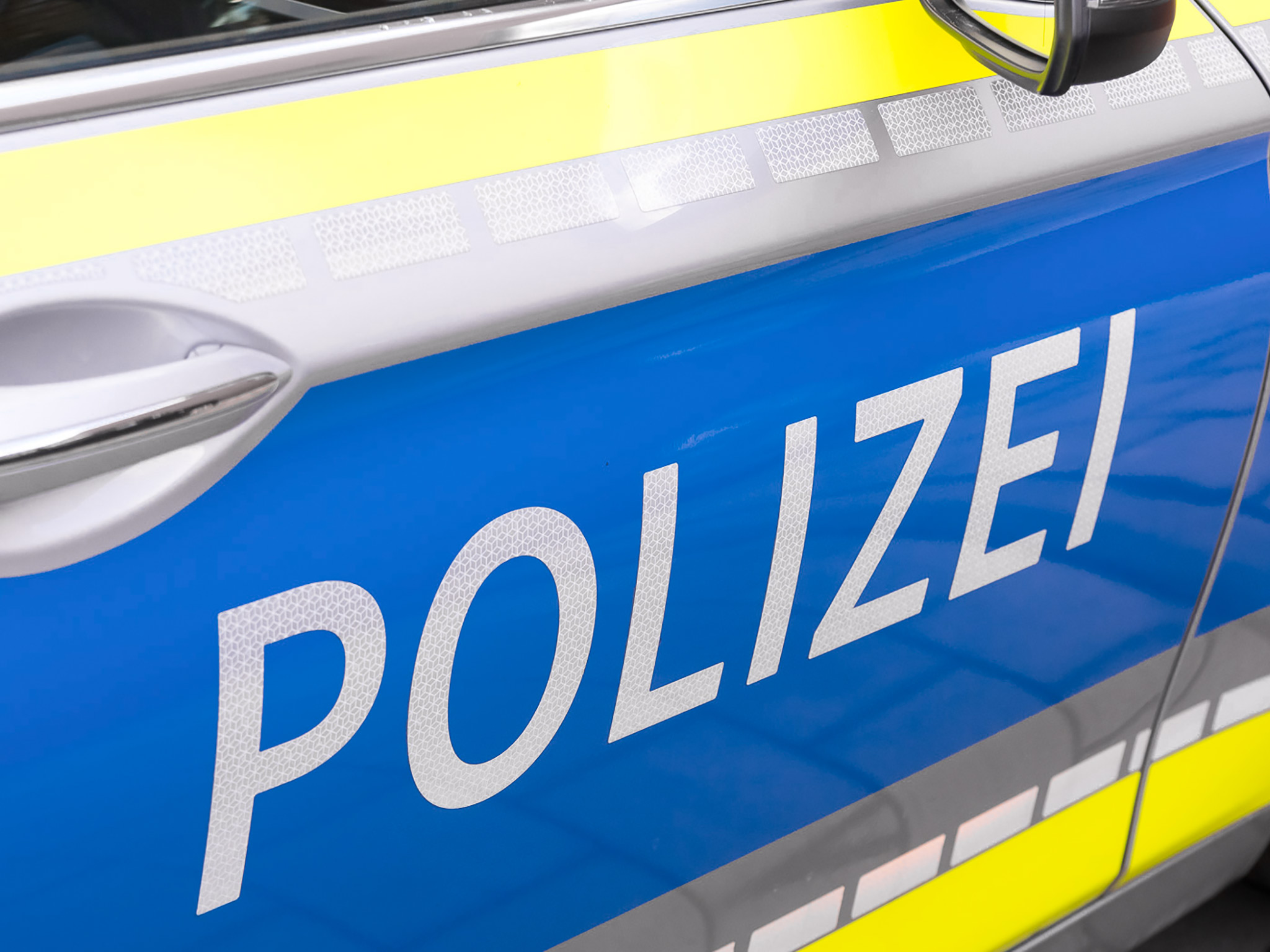 Polizei_Blaulicht_Symbol-3 Ein Streifenwagen der Polizei - Foto: Pascal Höfig