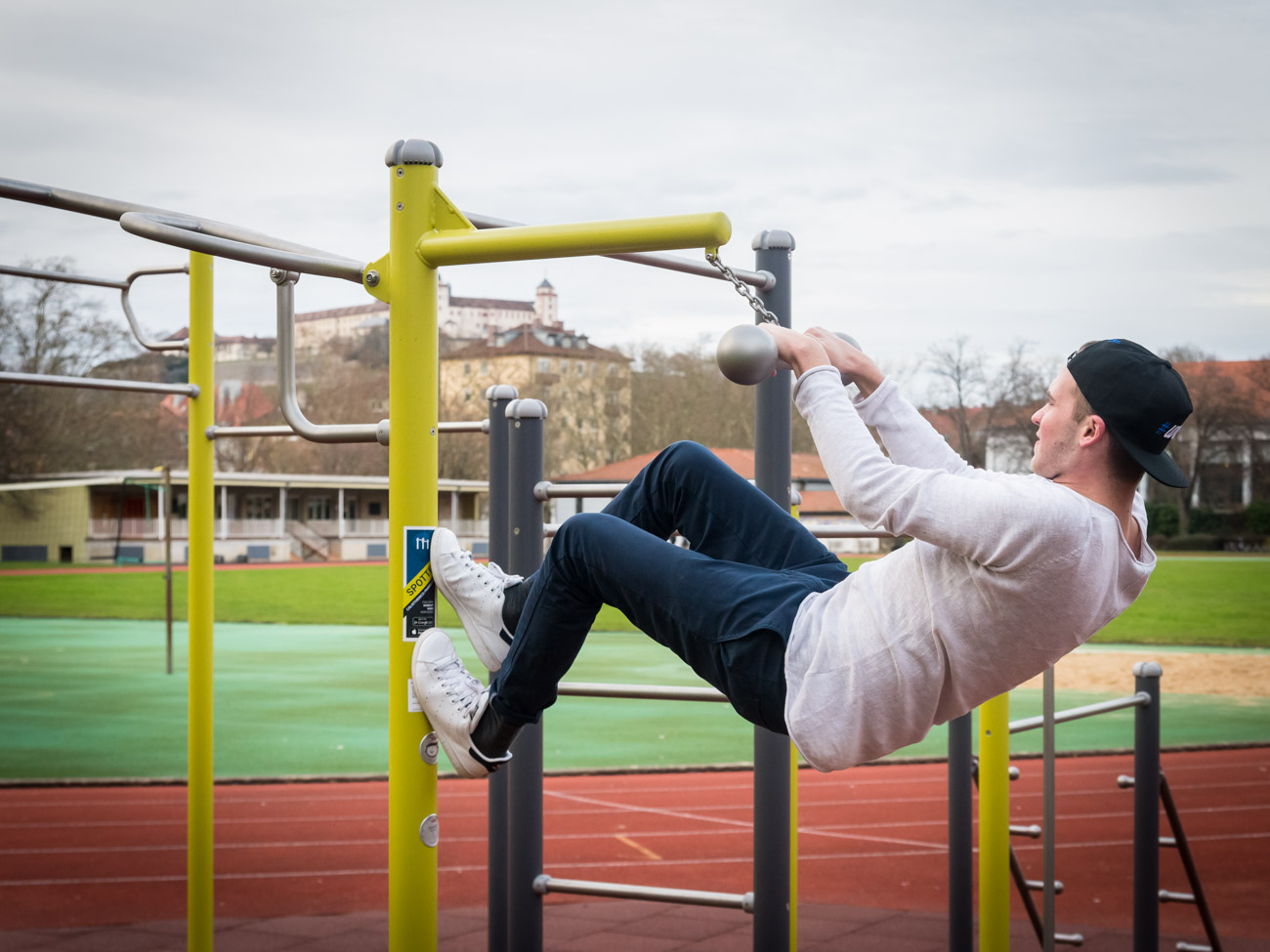 Calestheniks6 Die Calisthenics Outdoor-Fitness-Station auf dem Sanderrasen. Foto: Pascal Höfig