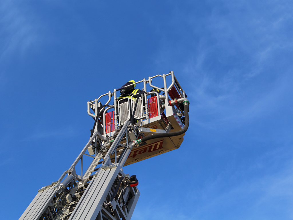 Feuerwehr_Drehleiter_1024px Drehleiter der Feuerwehr Foto: Pascal Höfig
