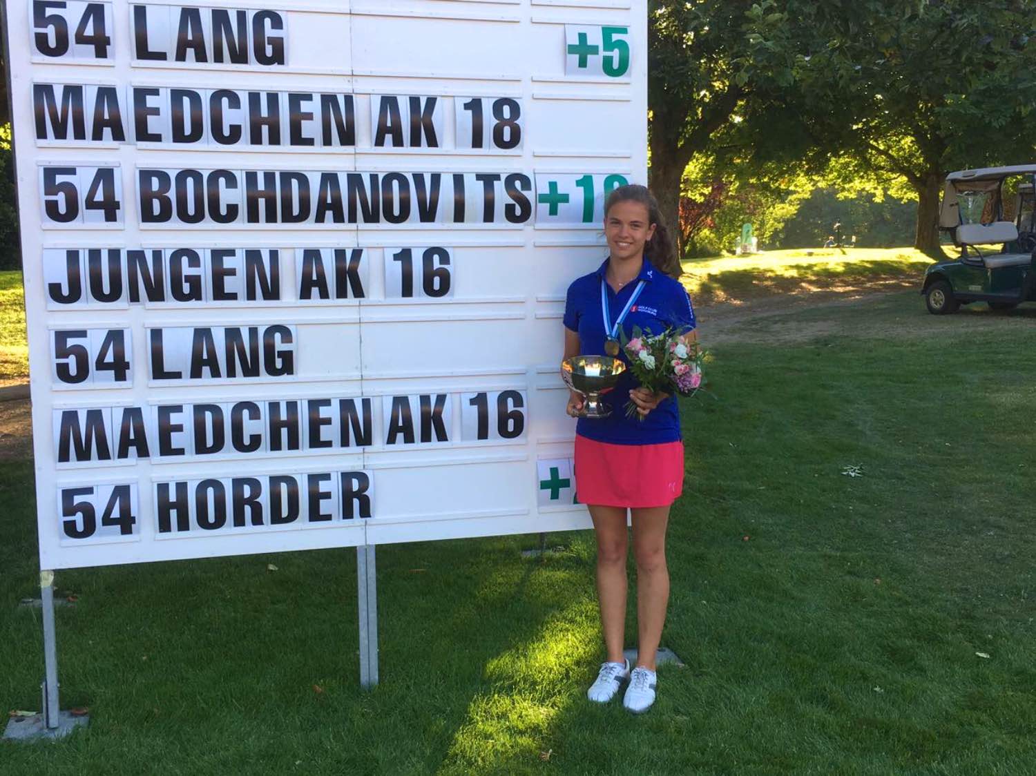 TheresaBochdanovits Theresa de Bochdanovits' erster Meisterschaftstitel. Foto: Golf Club Würzburg