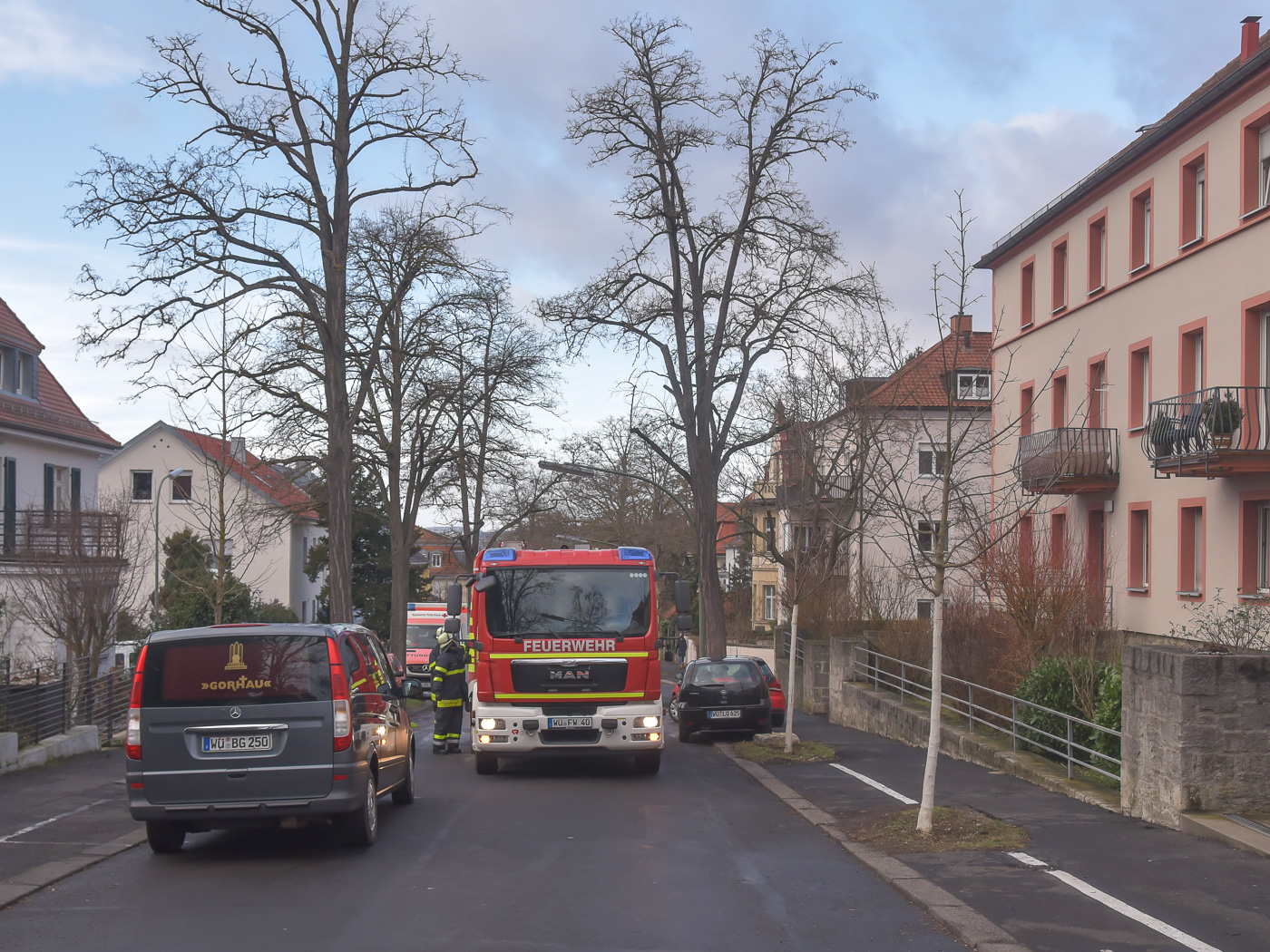 N5_170114_Brand_Keesburgstrasse_Hoefig Der Notarzt konnte nur noch den Tod des Bewohners feststellen - Foto: Pascal Höfig