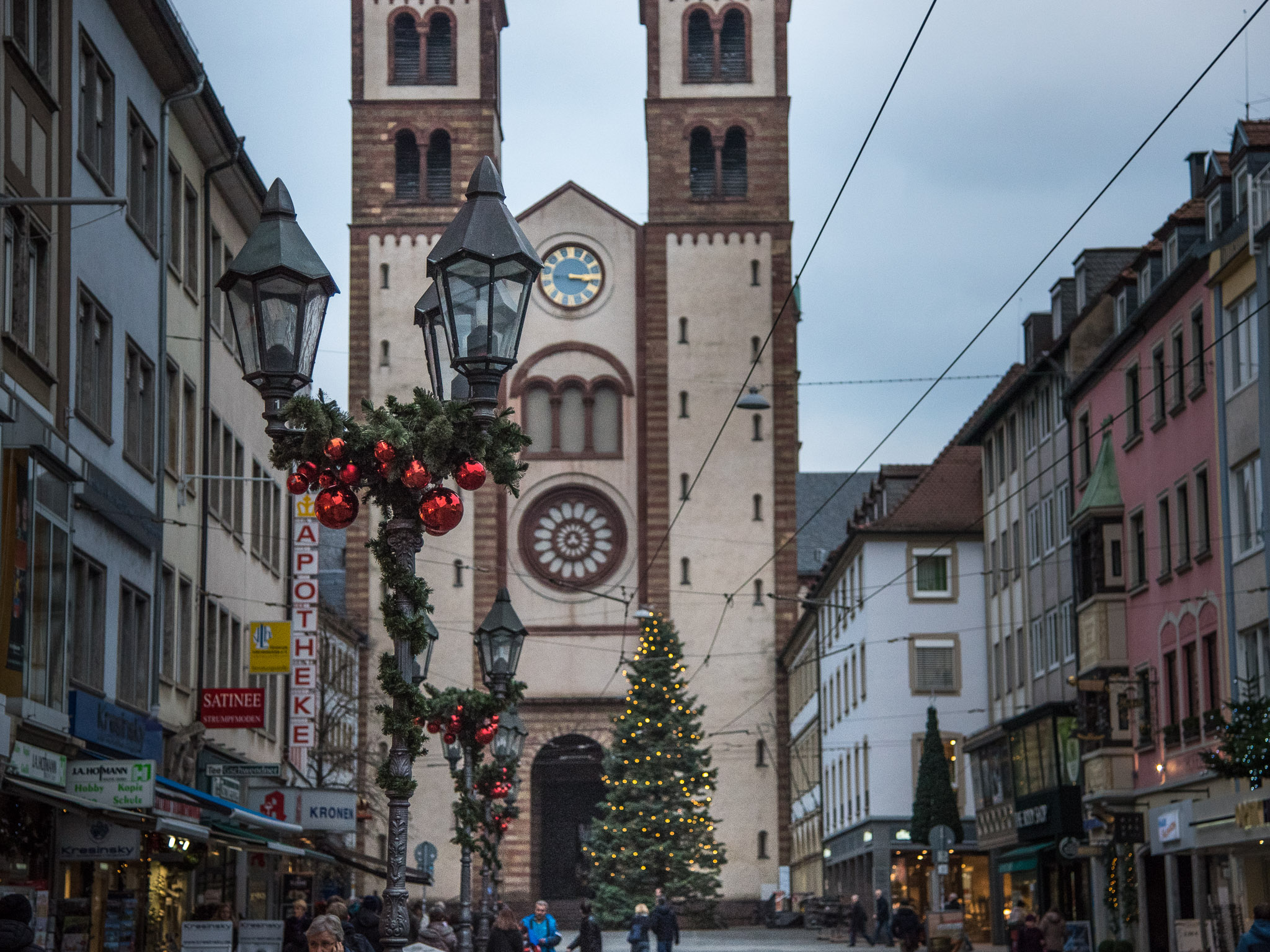 Die Domstraße zur Weihnachtszeit. Foto: Psscal Höfig