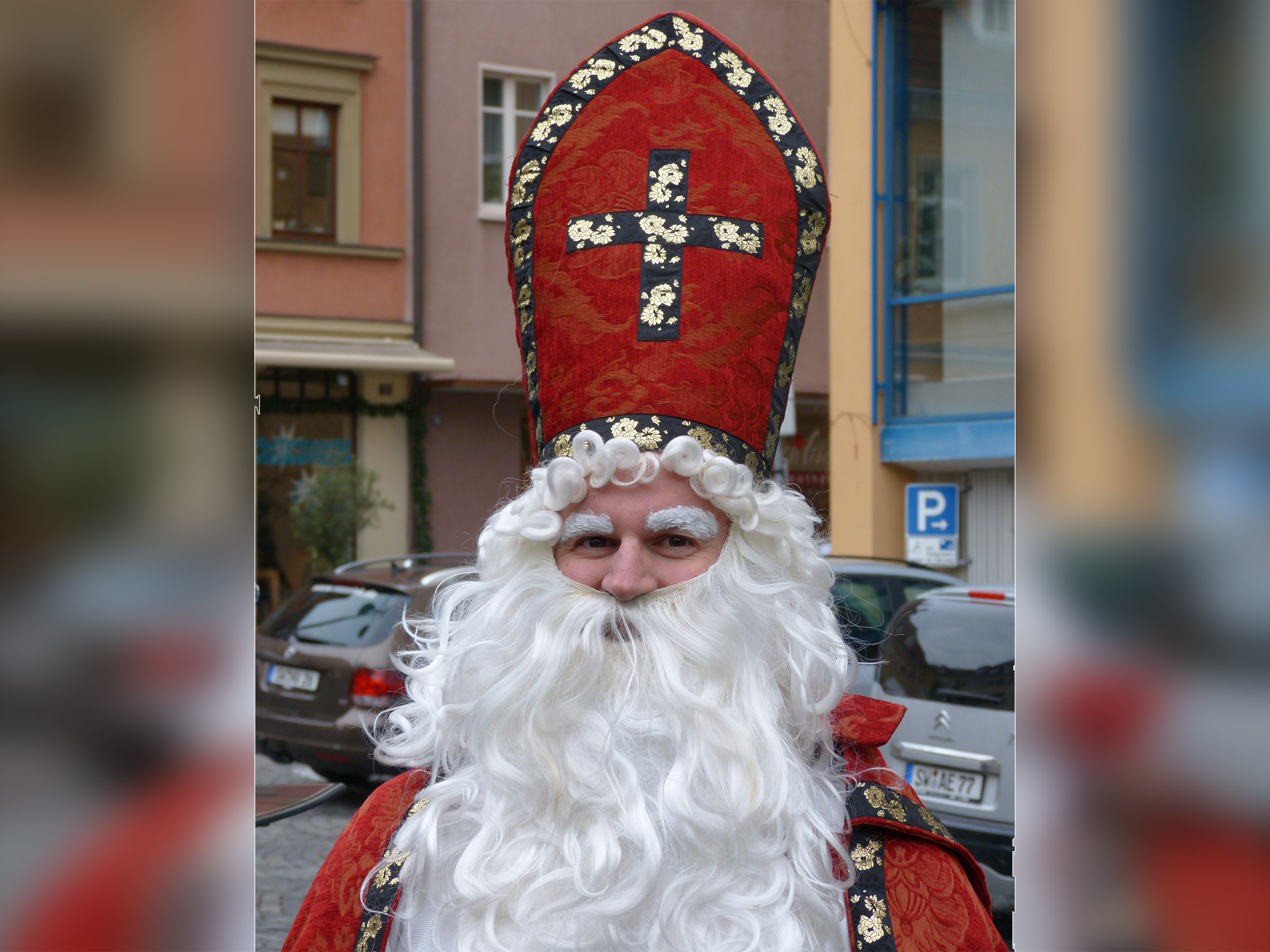 NikolausSW Der Nikolaus in Schweinfurt. Foto: Pascal Höfig