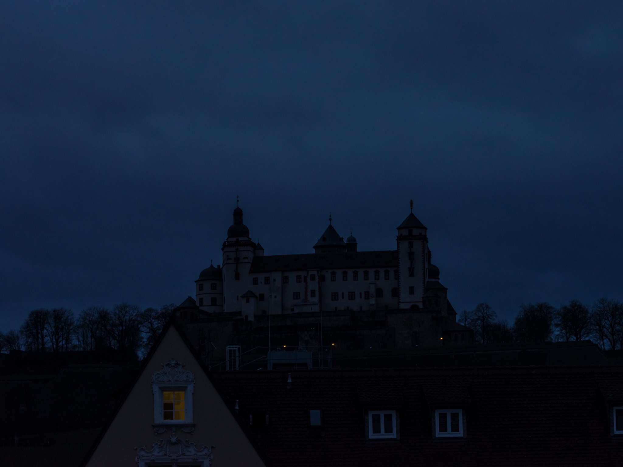 Festung_dunkel Die Festung Marienberg bleibt dunkel. Foto: Pascal Höfig