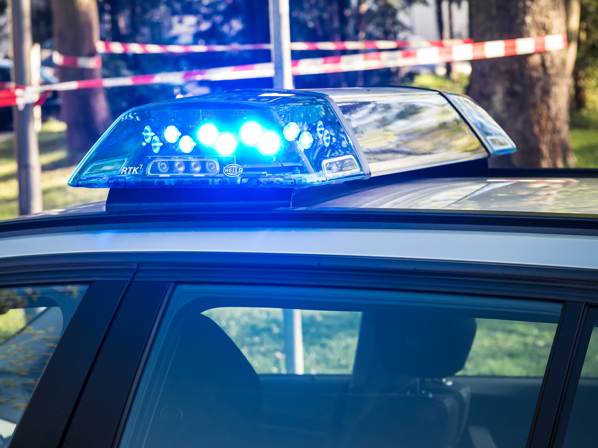 Polizei_Blaulicht_2048_01 Polizeiabsperrung. Symbolfoto: Pascal Höfig