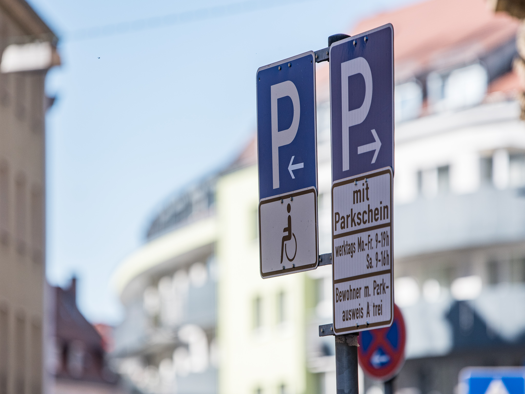 Parkplatz_Behinderte Parkplatz. Foto: Pascal Höfig
