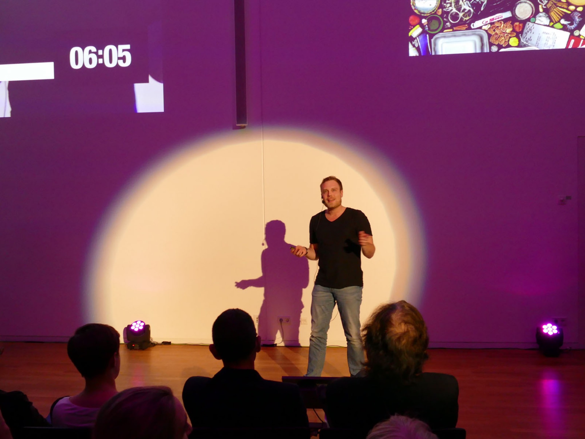 ScienceSlam_Felix Pfeil_KKlein Felix Pfeil beim Science Slam. Foto: Katja Klein