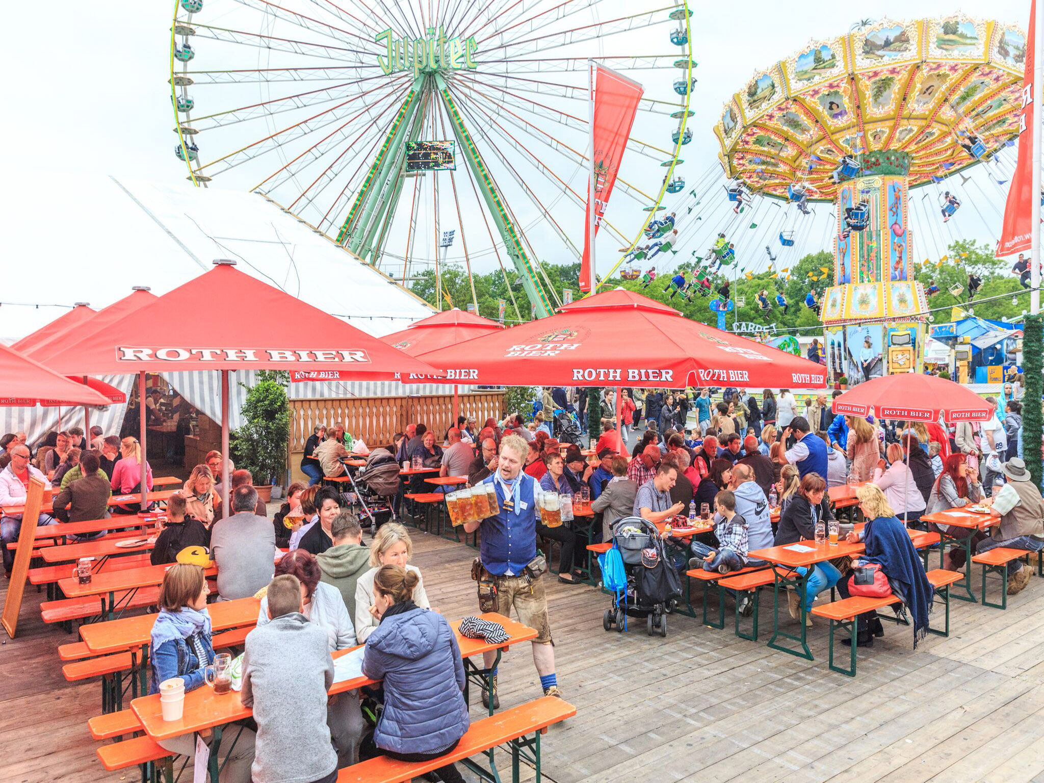 Festliche Atmosphäre im Hahn Zelt! Foto: Hahn Zelt + Catering GmbH