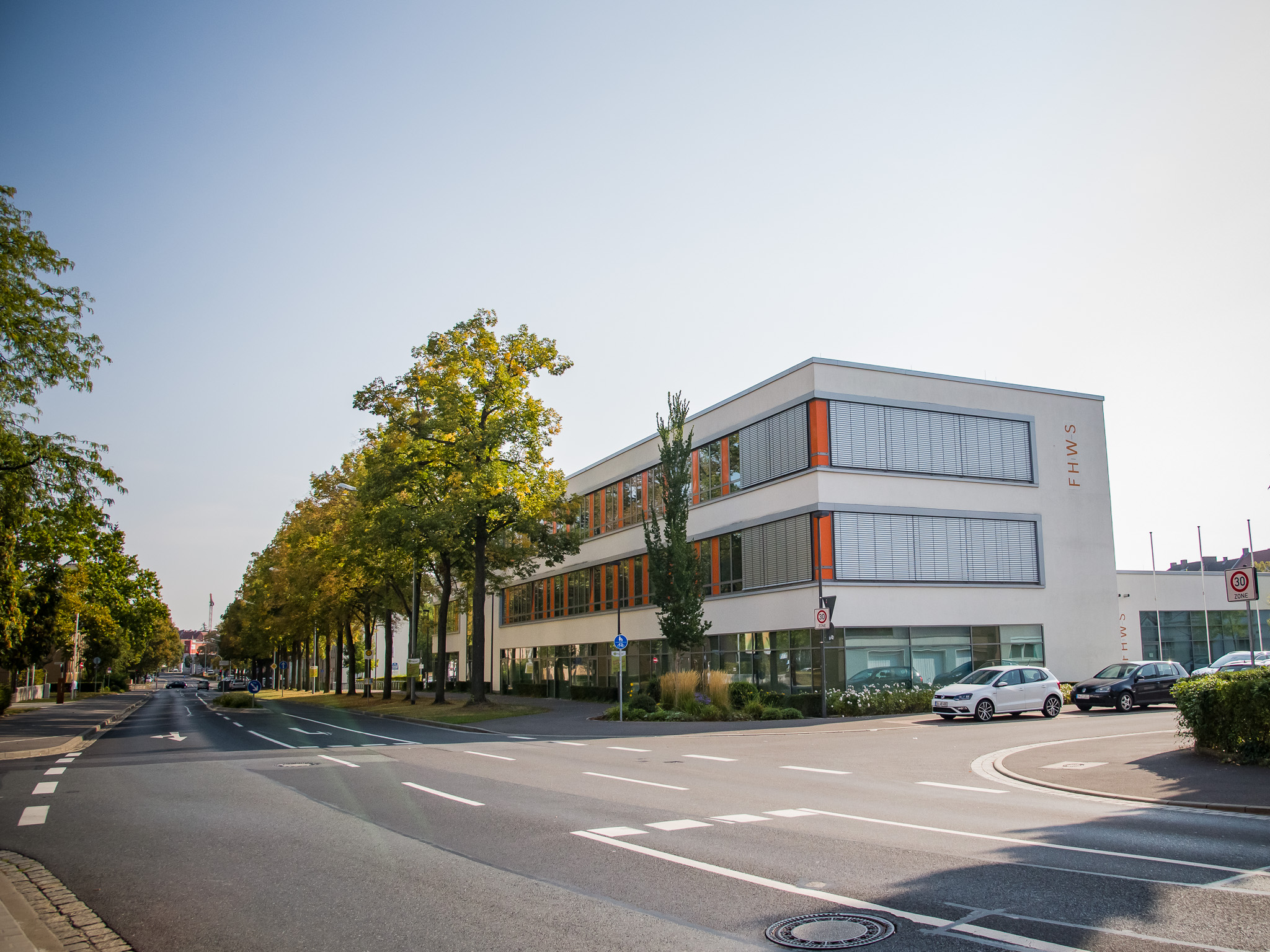 Das Gebäude der FHWS in Schweinfurt. Foto: Pascal Höfig