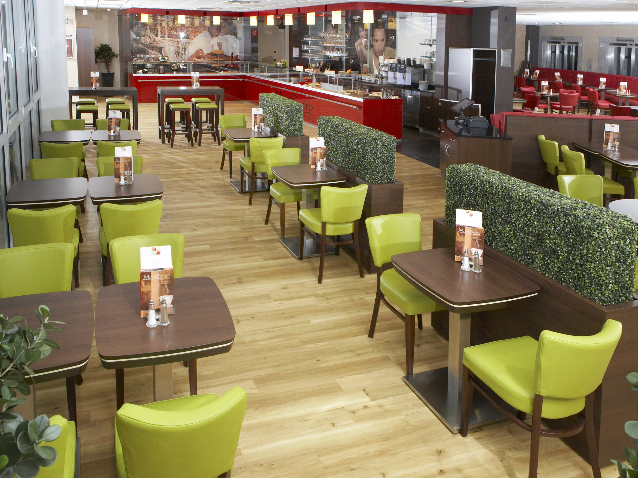 Das MainBistro im Modehaus Gebrüder Götz lädt zum verweilen ein. Foto: Modehaus Gebrüder Götz