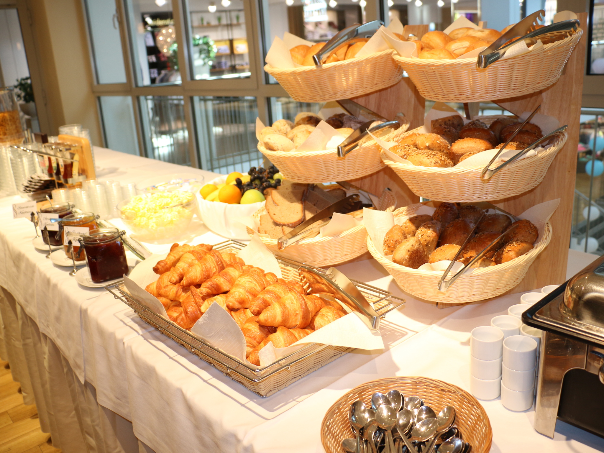 IMG_1538 Modehaus gebrüder götz Frühstücksbuffet im MainBistro. Foto: Modehaus Gebrüder Götz