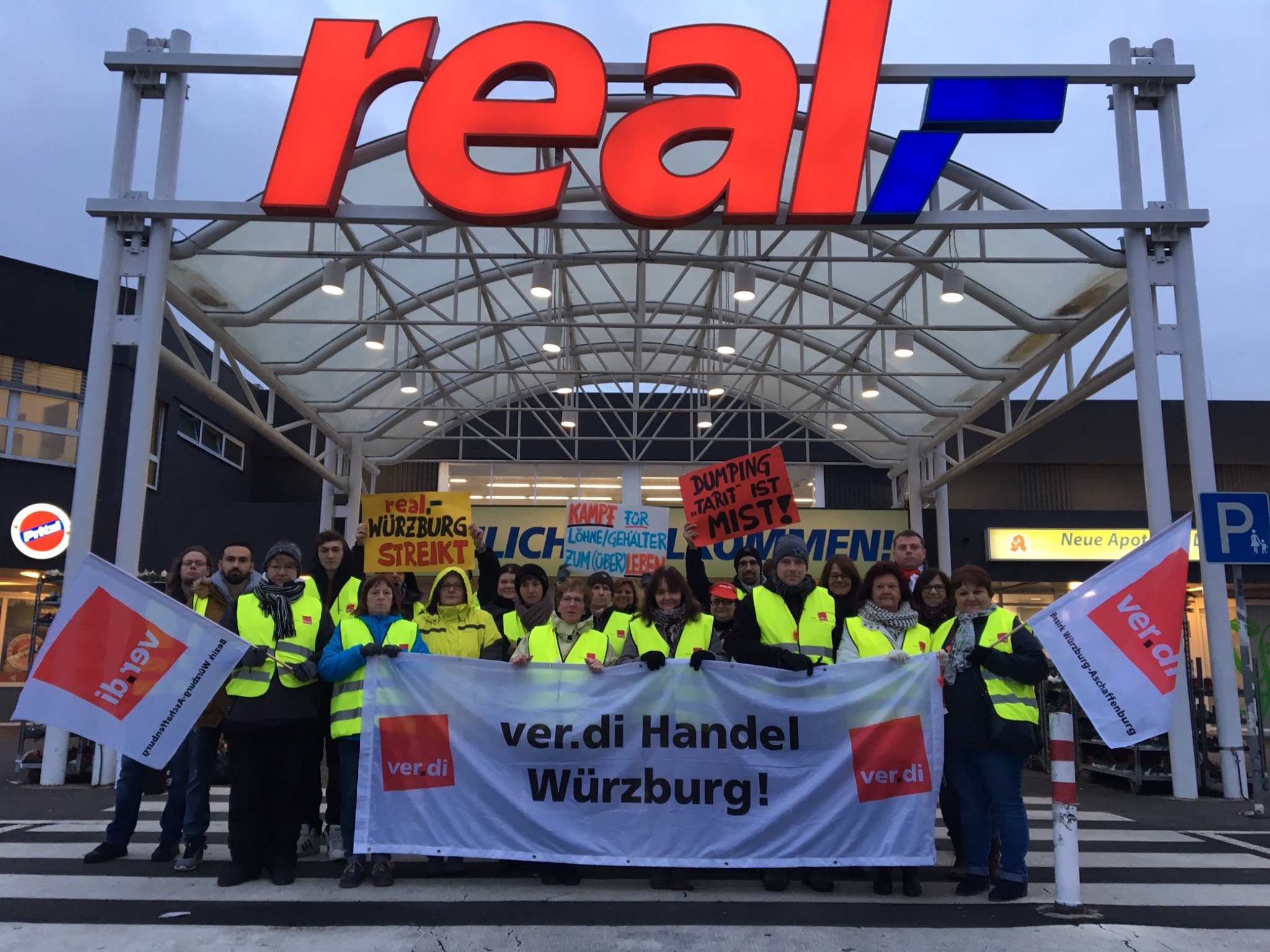 verdi_Streik Streik des ver.di Handels Würzburg