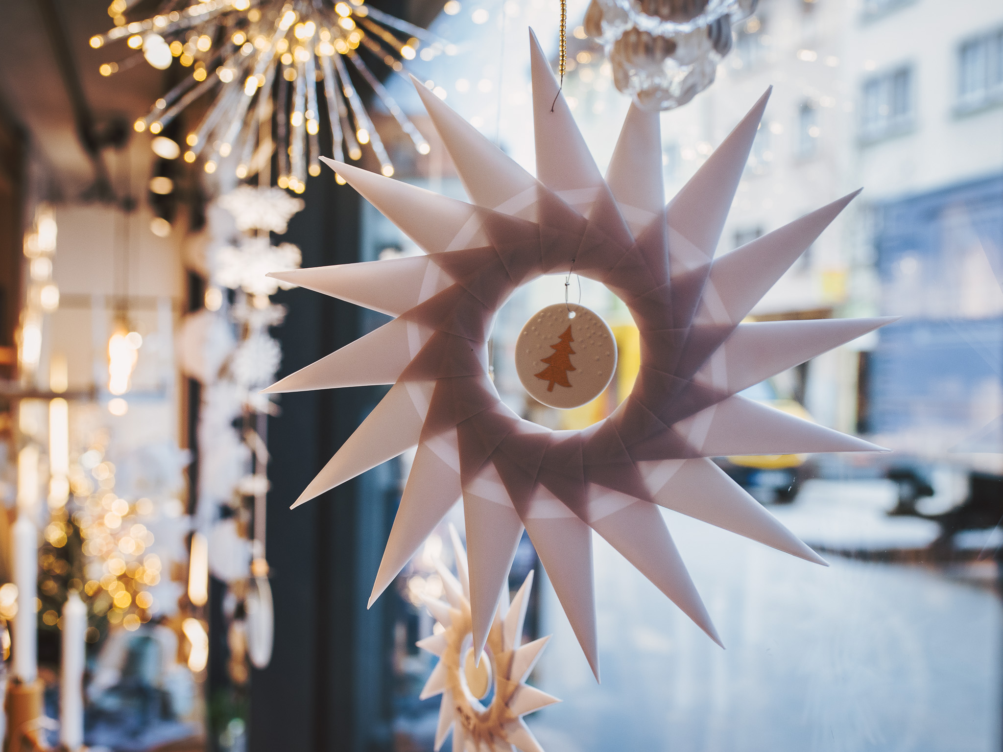 Weihnachtsstern für Fenster oder Wand. Foto: Pascal Höfig