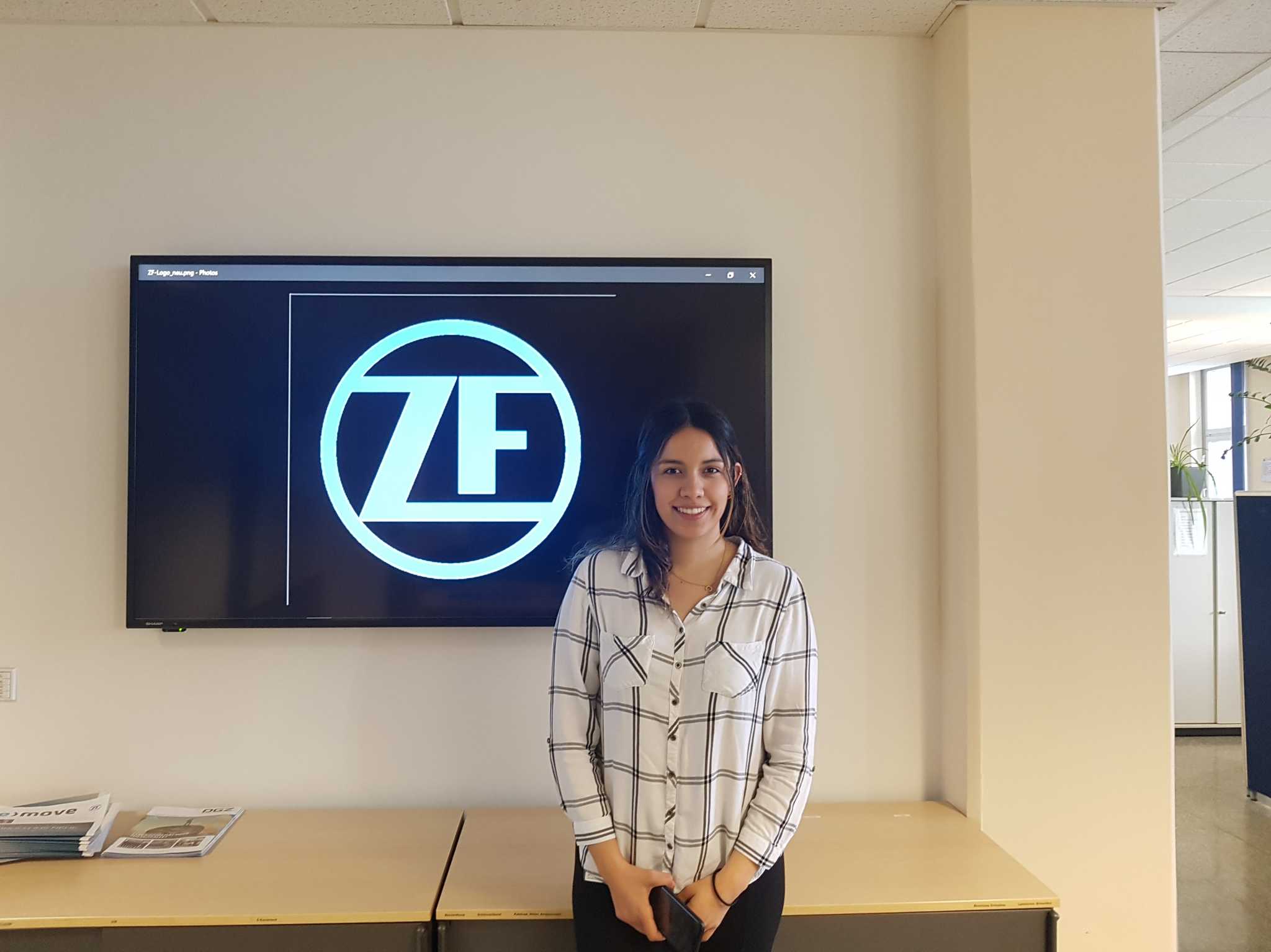 Carolina Torres arbeitet bei ZF und studiert an der FHWS. Foto: Carolina Torres