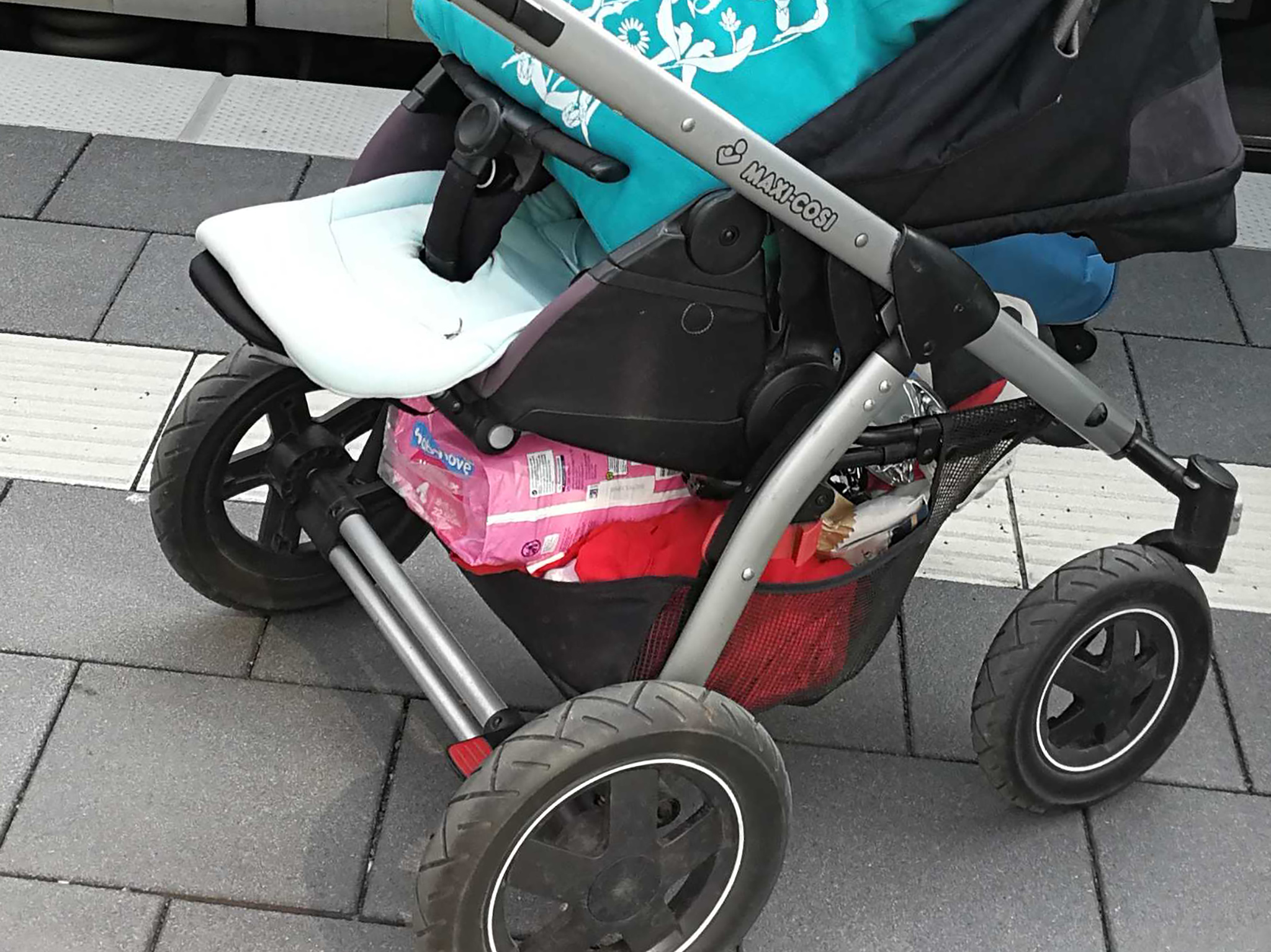 Kinderwagen Kinderwagen Symbolfoto: Inka