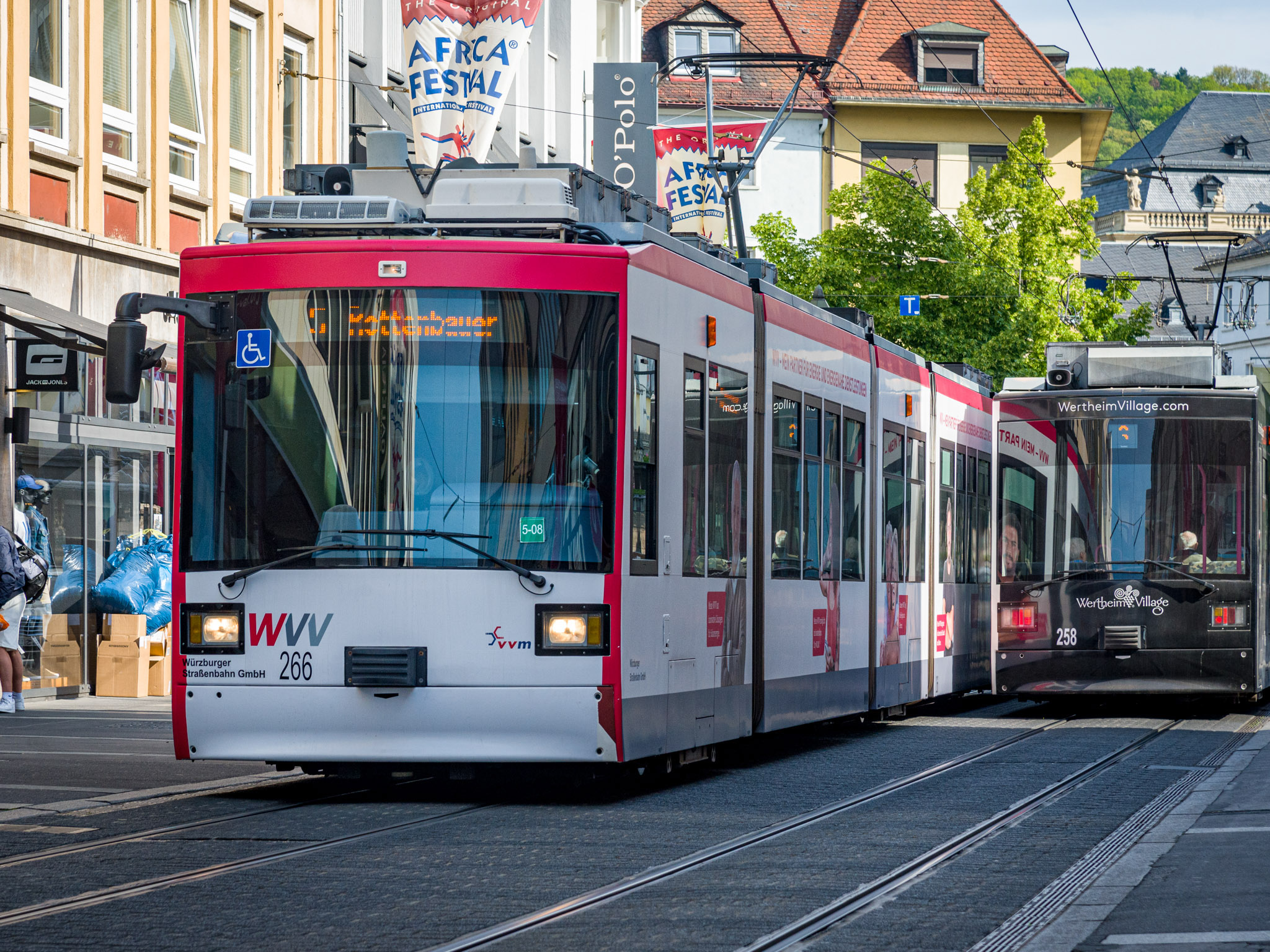 Straßenbahn in Würzburg. Foto: Pascal Höfig