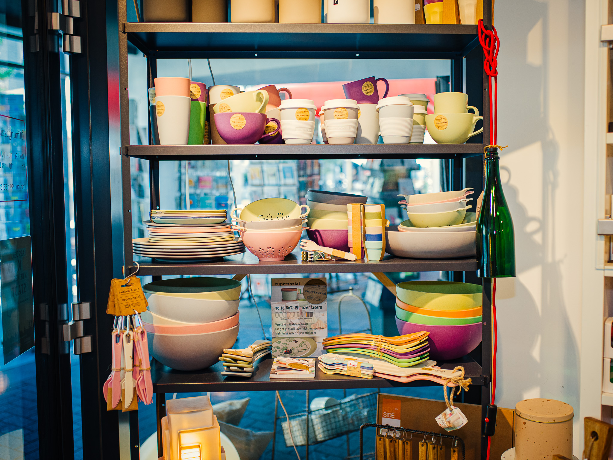 2019 08 23 Einrichten Design FOTOS Nachhaltigkeit (19 von 23) Buntes Sortiment seit acht Jahren im Citystore! Foto: Pascal Höfig