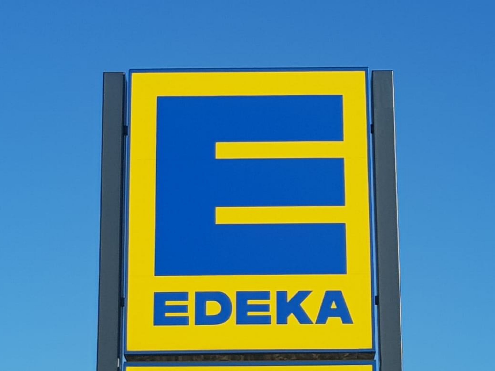 EDEKA EDEKA. Foto: Manuel Kraus.