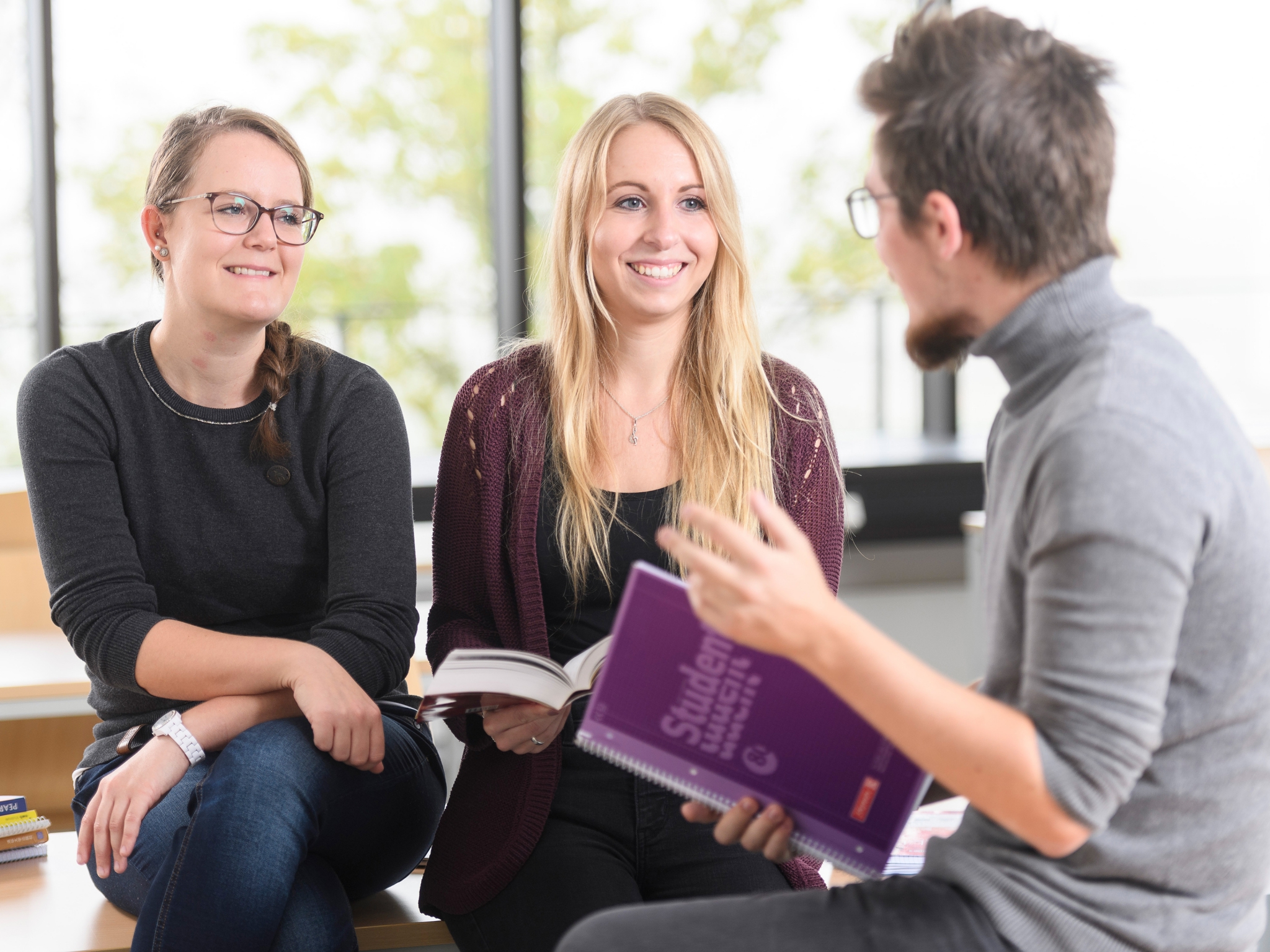 einschreiben_sommersemester_Uni_Wuerzburg An der Universität Würzburg ist zum Sommersemester 2020 der Start in viele zulassungsfreie Studiengänge möglich. Foto: Universität Würzburg