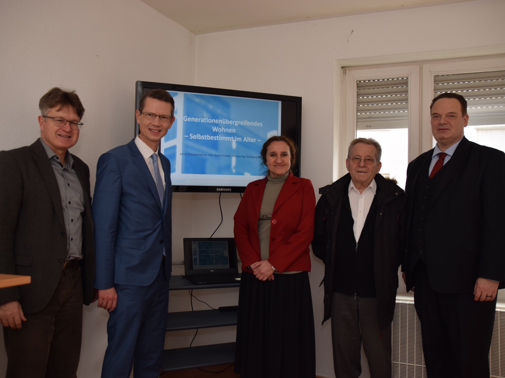 Generationhaus Der Freie Altenring e. V. und die Stadt- und Wohnbau GmbH Schweinfurt setzen ihre Kooperation im Bereich des seniorengerechten Wohnens mit der Modernisierung der Theresienstraße 19 fort. Foto: SWG