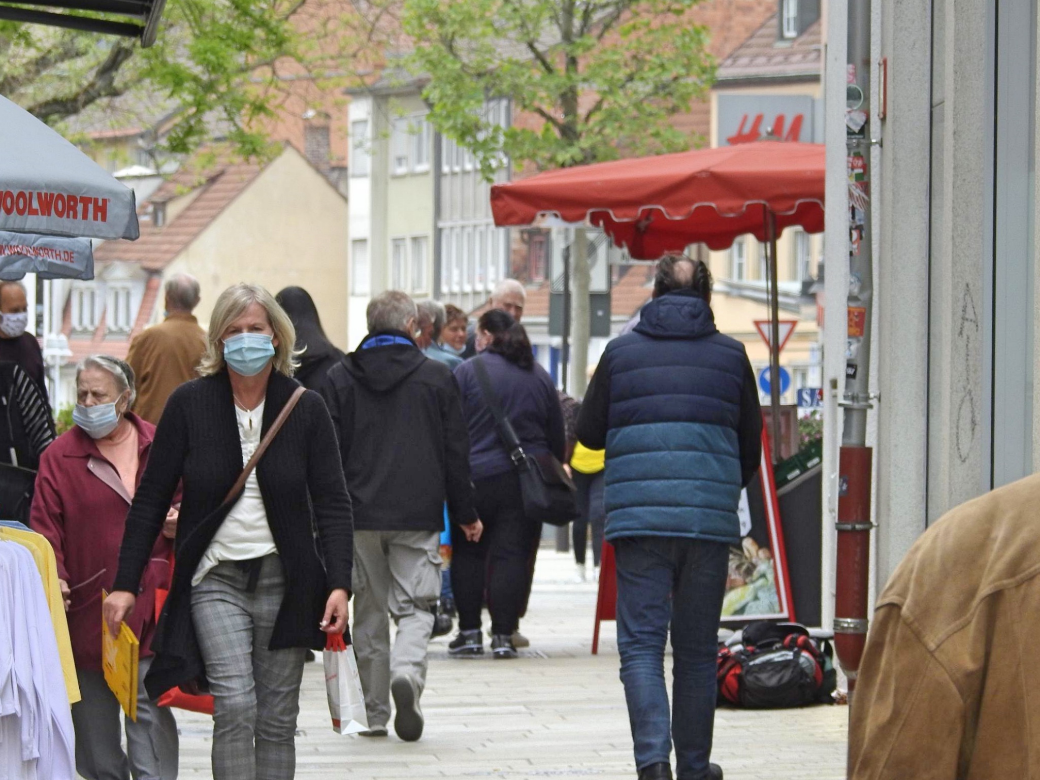 Keßlergasse_Schweinfurt Maskenpflicht in Läden der Innenstadt Schweinfurt. Foto: Dirk Flieger