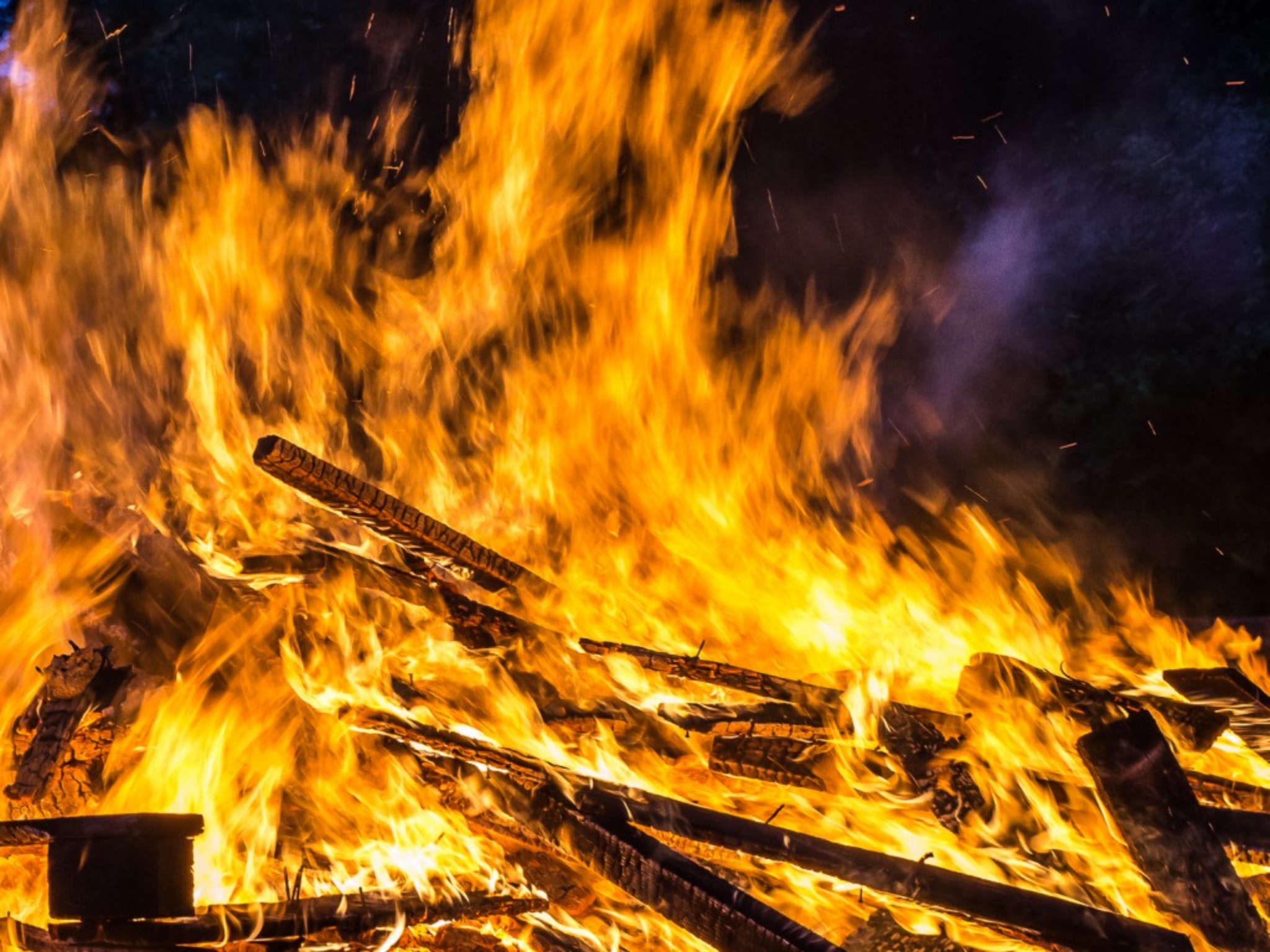 Feuer Brand. Symbolfoto: Pascal Höfig