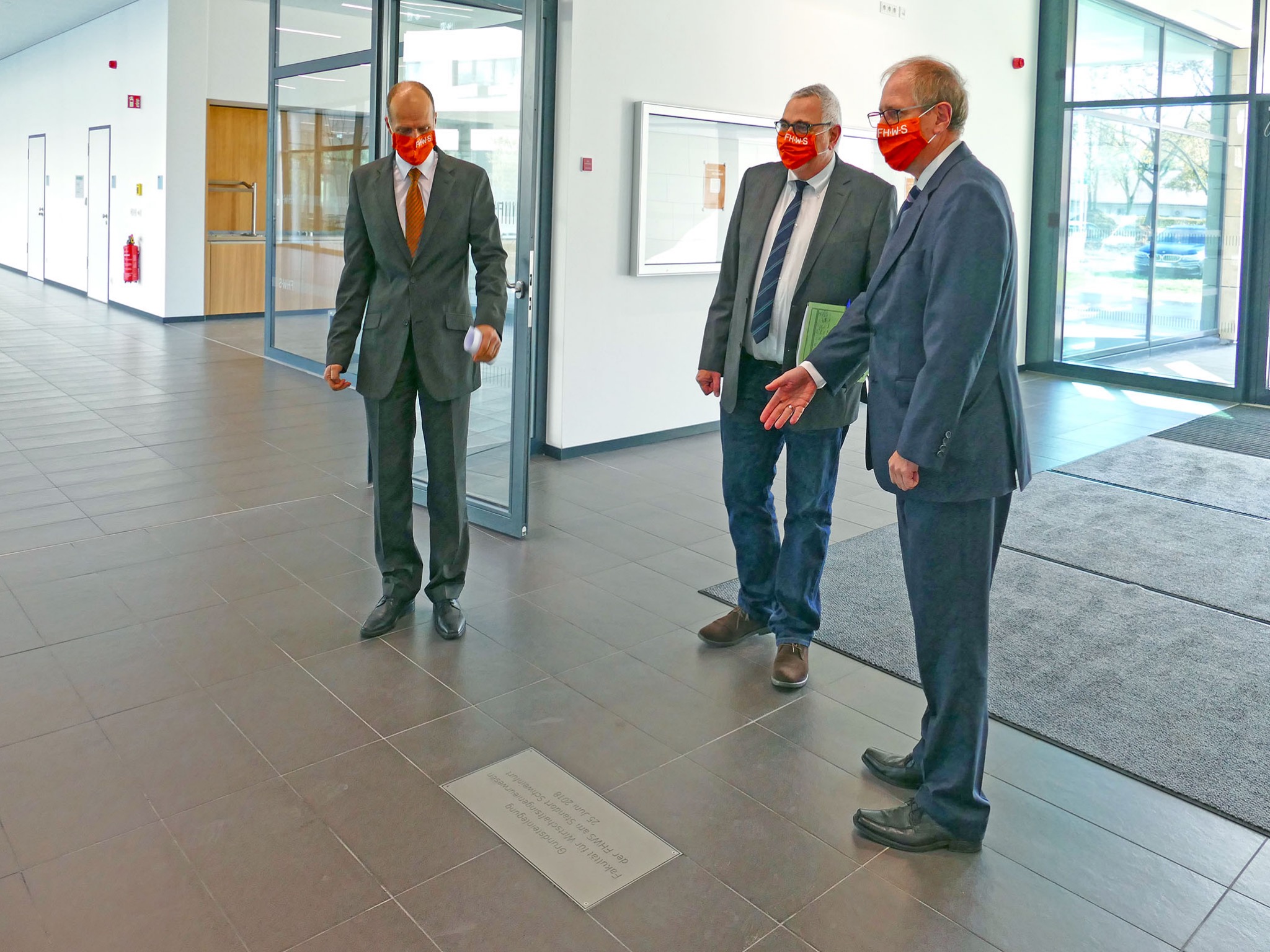 Die Grundsteinplatte für den FHWS-Neubau wurde 2018 gelegt. Foto: FHWS
