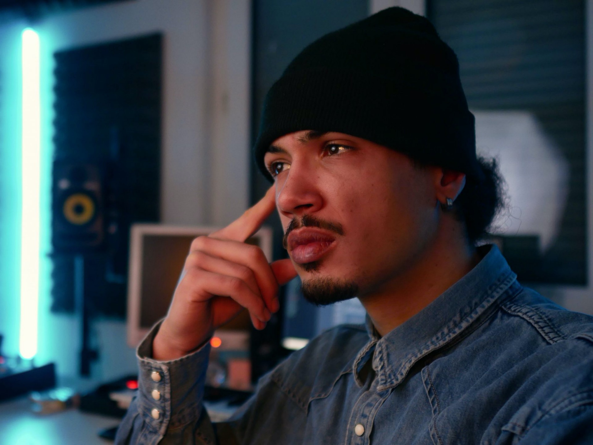 Portrait des Hip-Hop-Artists Rameen. Foto: Rameen.