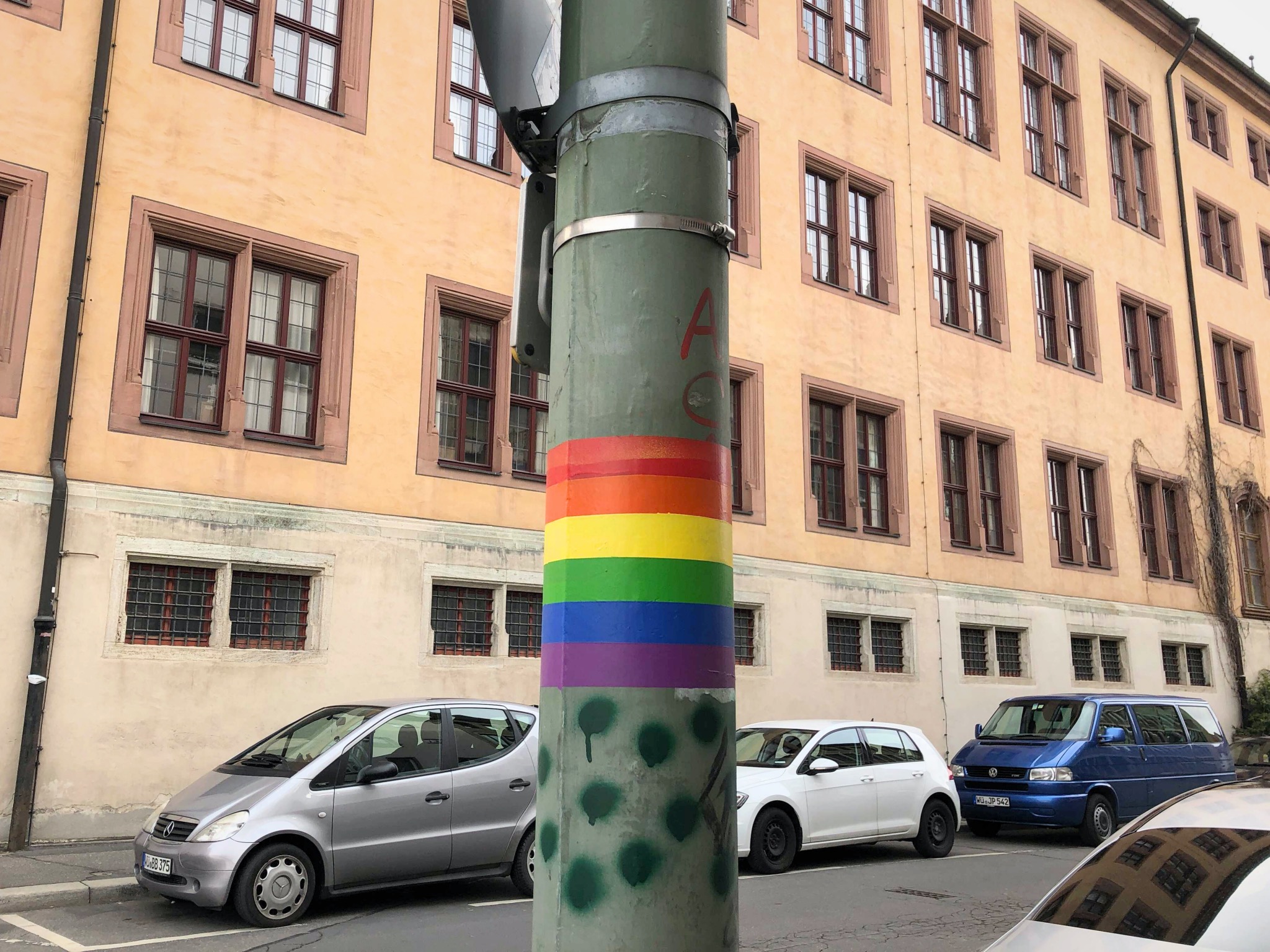 Regenbogen_queer Für mehr Toleranz: Im sogenannten "Pride Monat" sollen Regenbögen für die Sichtbarkeit queerer Menschen sorgen. Foto: Katharina Kraus