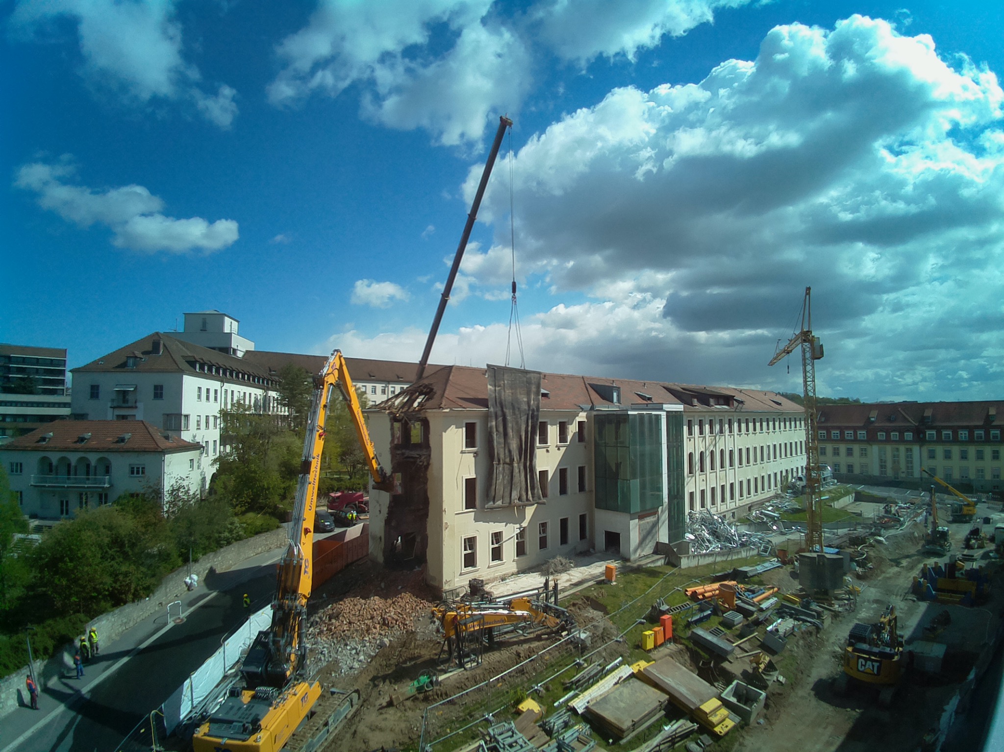 Abbruchbeginn Urologie. Foto: HIRI Würzburg