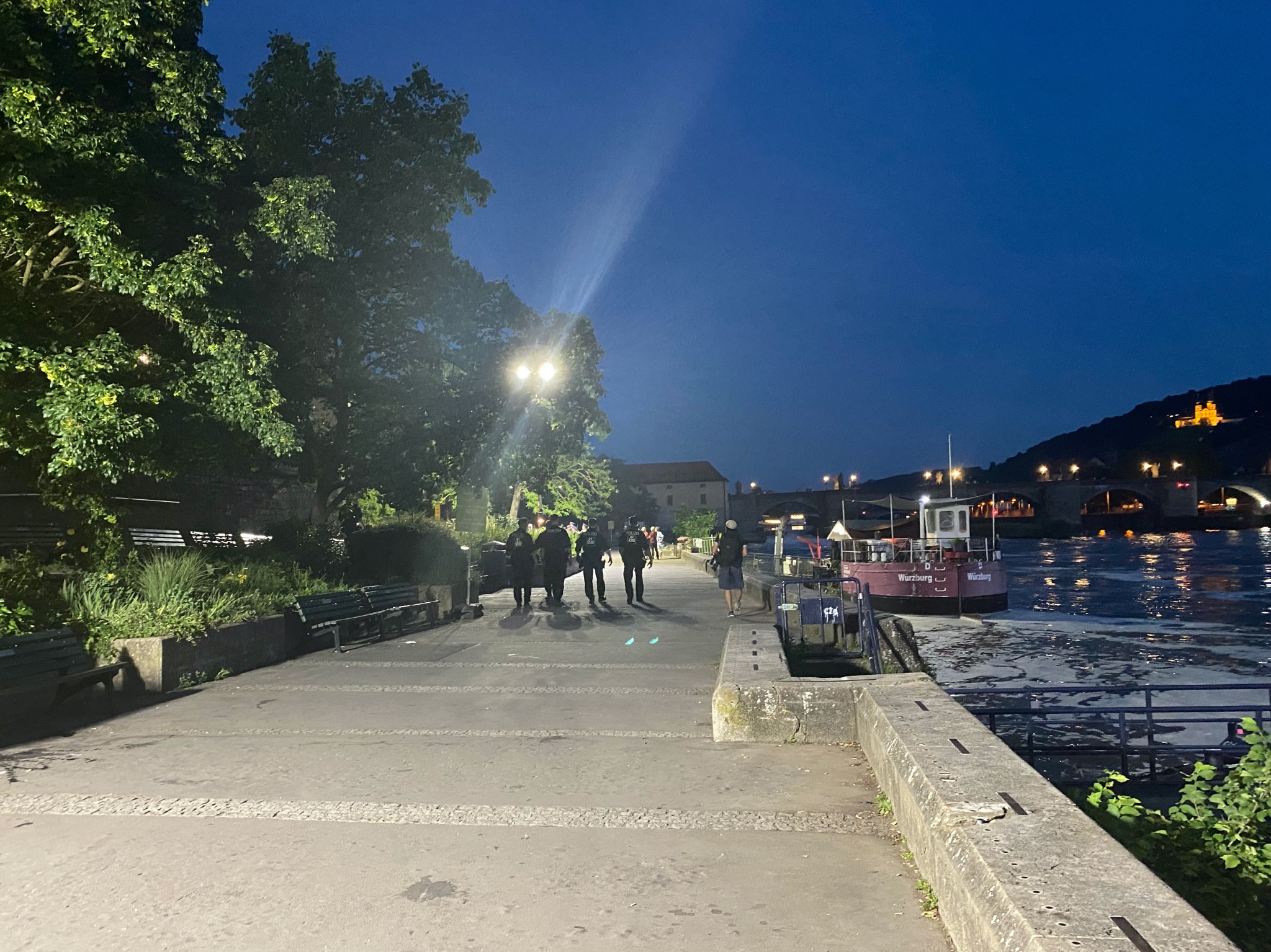 Polizeieinsatz_Kranenkai Sperrung am Kranenkai. Foto: Jessica Weiß