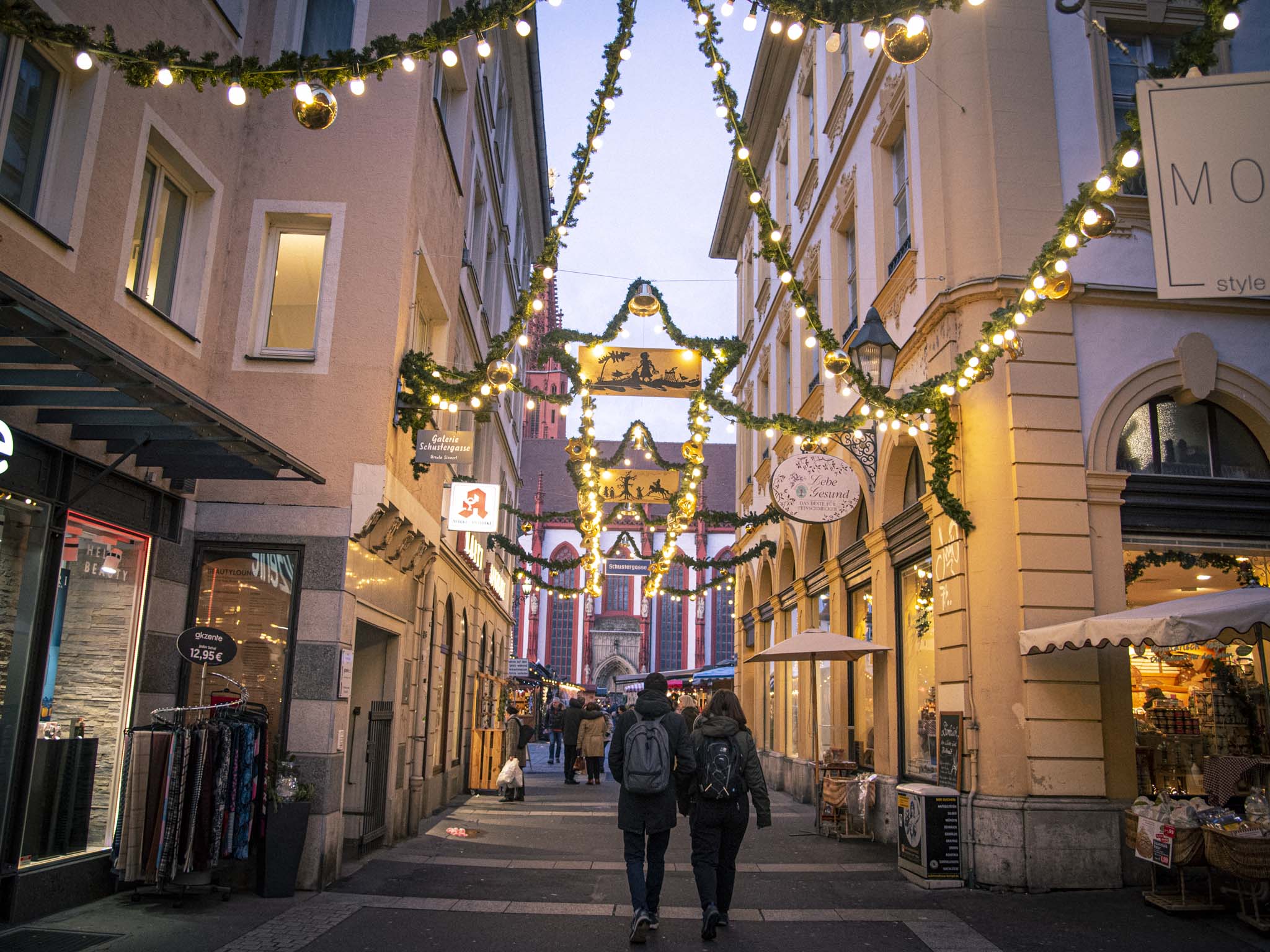 Schustergasse in der Weihnachtszeit. Foto: Dominik Ziegler