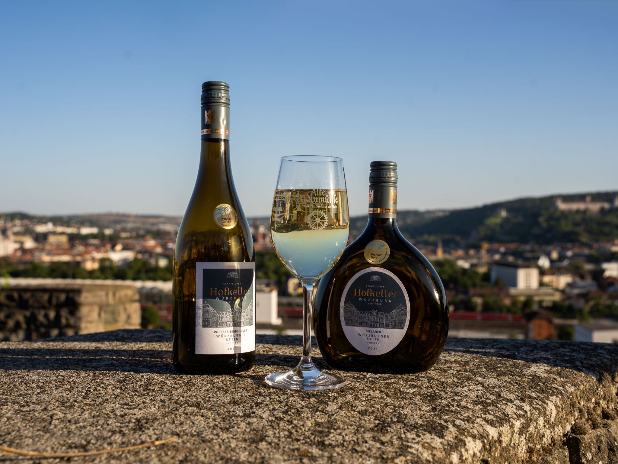 Eine ausgezeichnete Weinauswahl bietet das Stein-Wein-Fest in Würzburg. Foto: Jonas Blank