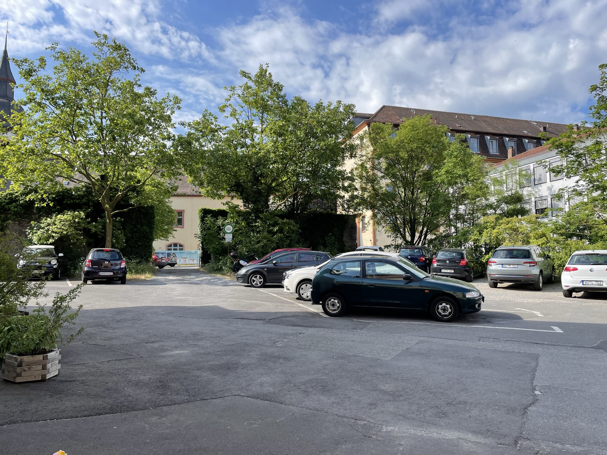 Blick auf den Platz am Schottenanger, der Standort für das Denkmal für die Opfer der Hexenverfolgung werden soll. Foto: Victoria Hoffmann