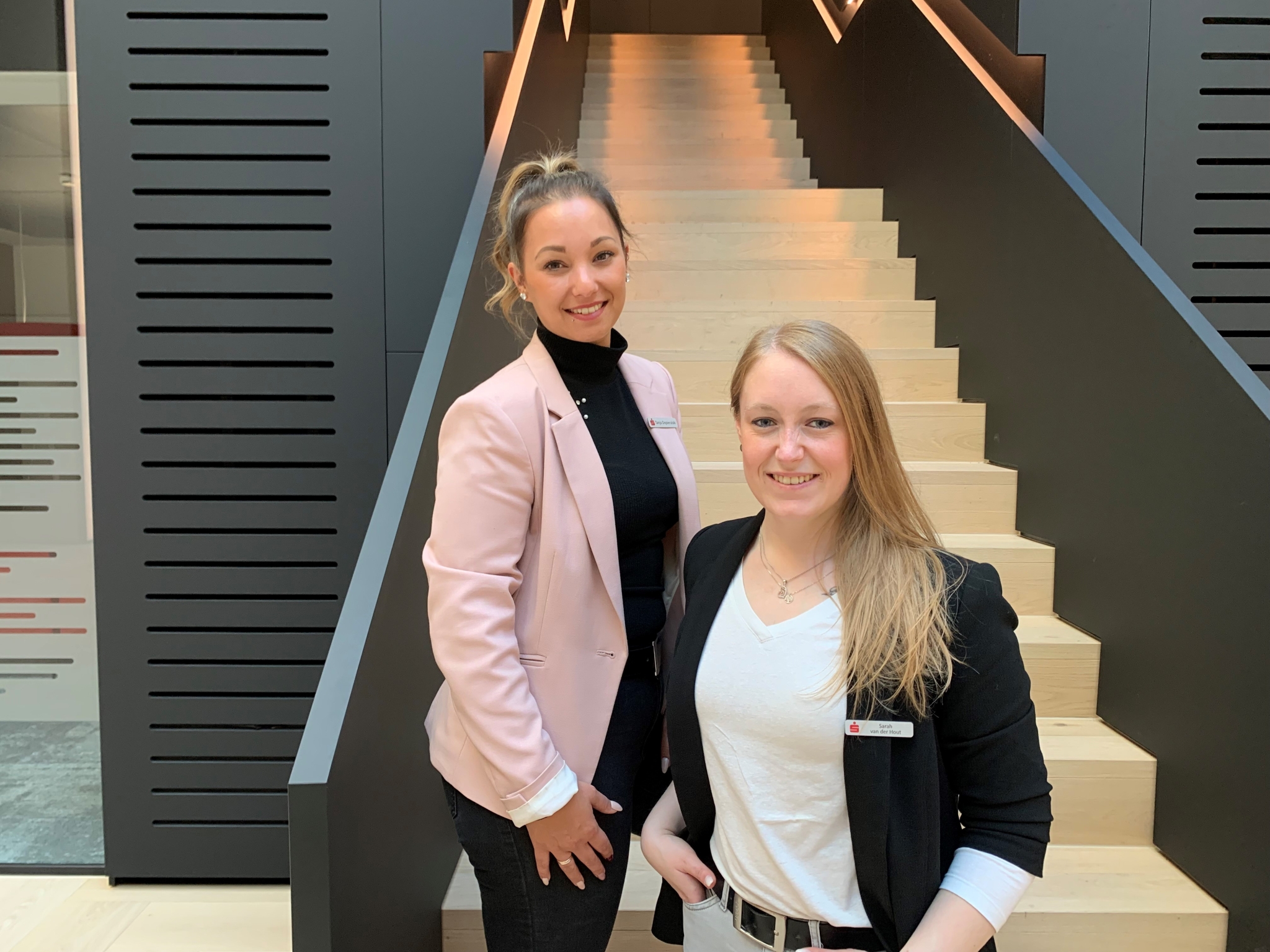 Sara und Tanja VI