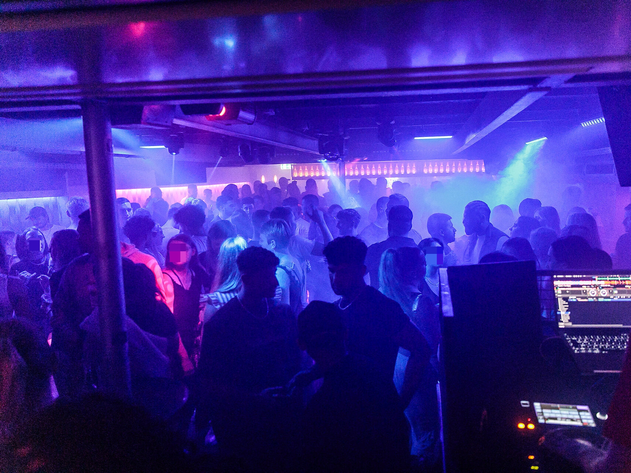 boot – feiern – party – würzburg Feiern in Würzburg (Symbolbild) Foto: webflasher