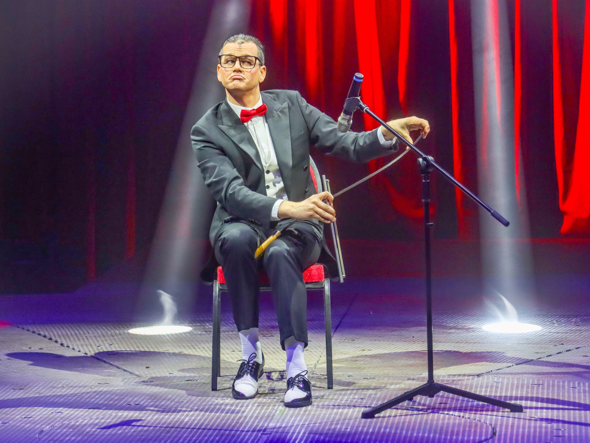 Bildunterschrift: Fans von César Dias können sich auf eine seiner legendären Showeinlagen freuen. Foto: Zirkus Charles Knie