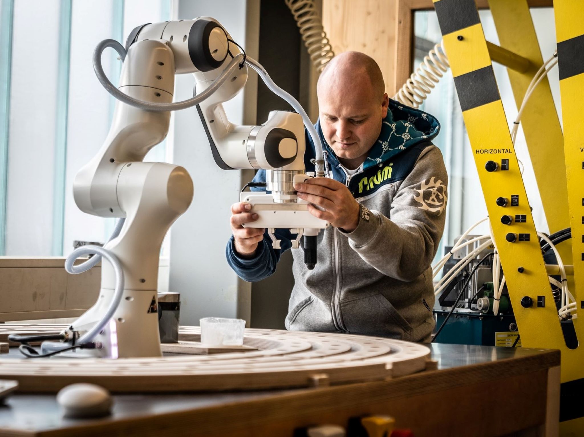 Cobots_Event_Vogel Die sogenannten Cobots erleichtern kleinen und mittelständischen Unternehmen den Einstieg in die KI-gestützte Produktion. Fotos: Vogel Communications Group