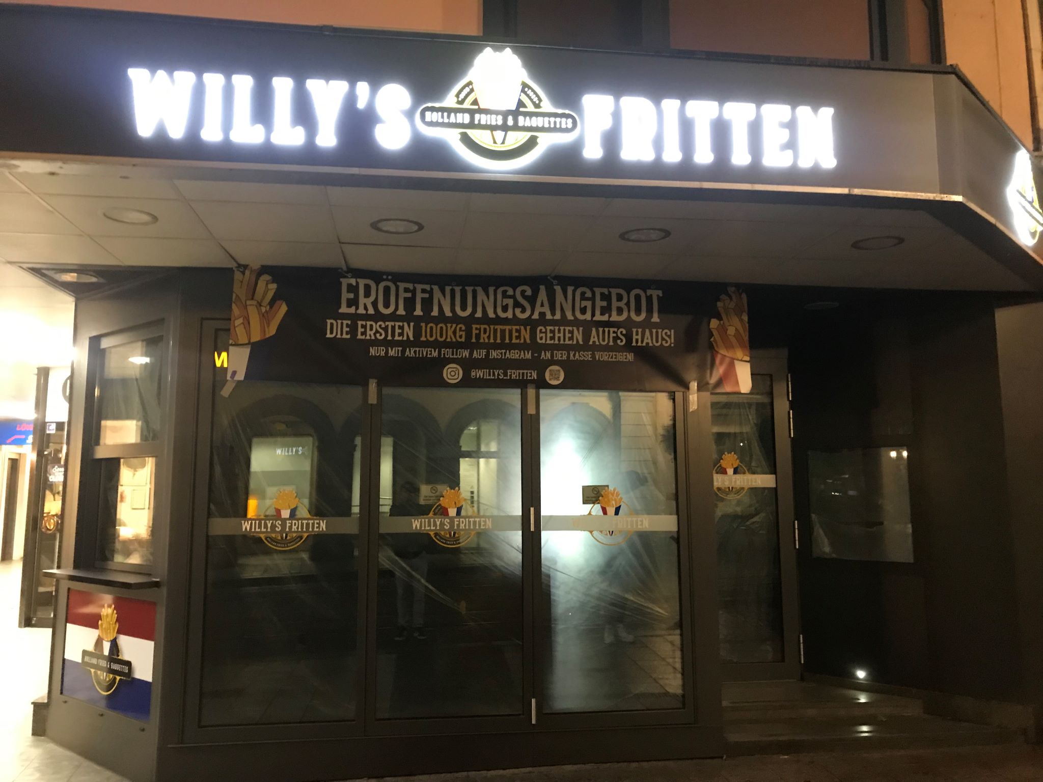 Willys_Fritten Der neue Frittenladen "Willy's Fritten" am Grafeneckart. Foto: Philipp Heilgenthal