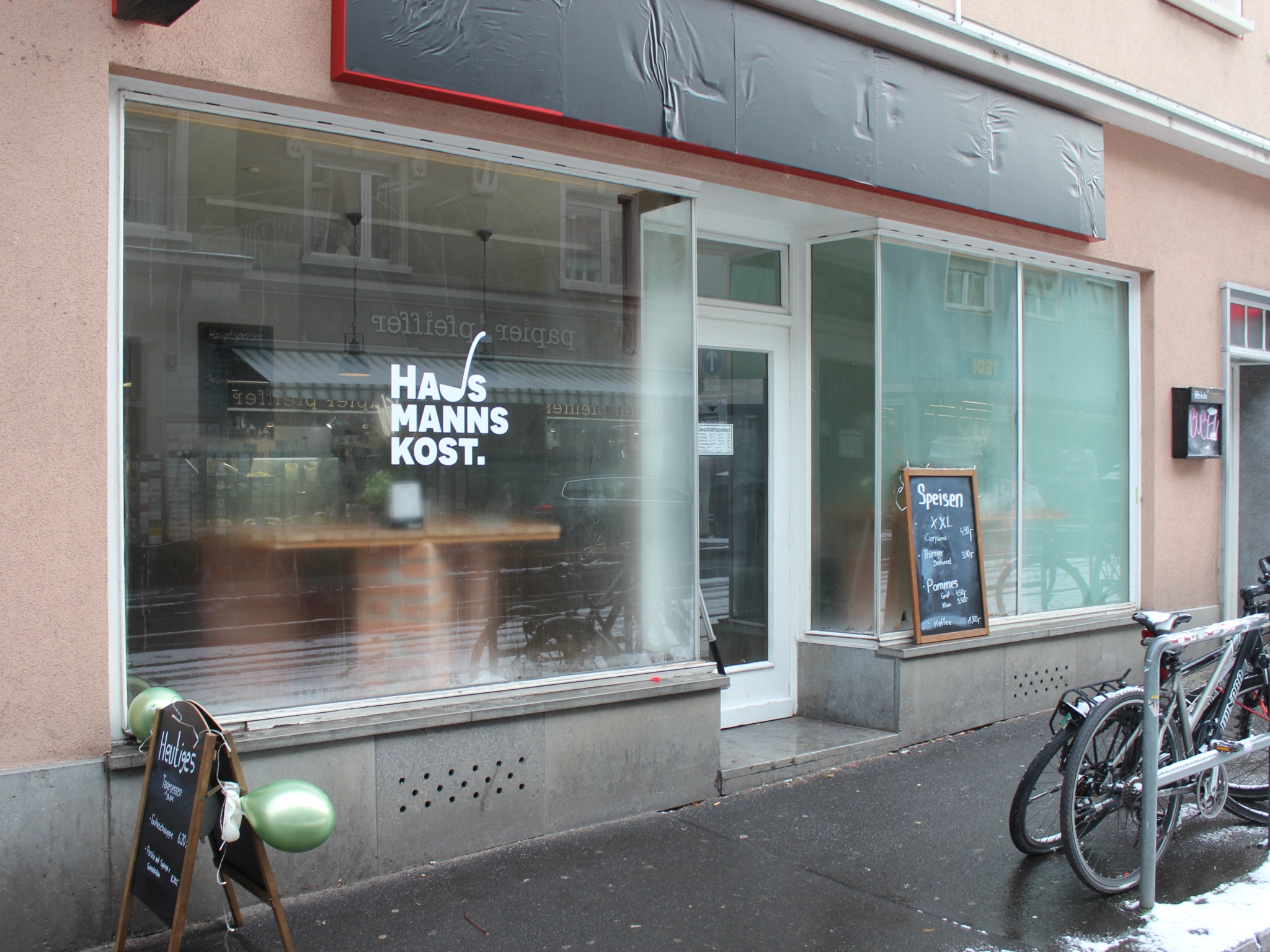 Hausmannskost in der Sanderstraße in Würzburg bietet das an, was der Name verspricht: deftige, einfache deutsche Gerichte. Foto: Philipp Heilgenthal