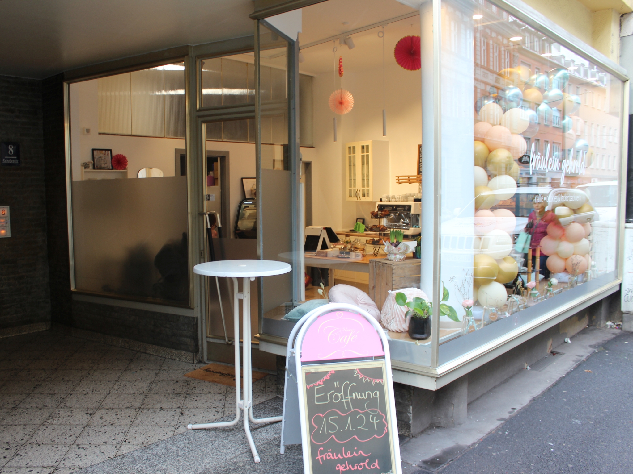 Das Café Fräulein Gehrold der Familienbäckerei Gehrold in der Sanderstraße in Würzburg. Foto: Philipp Heilgenthal