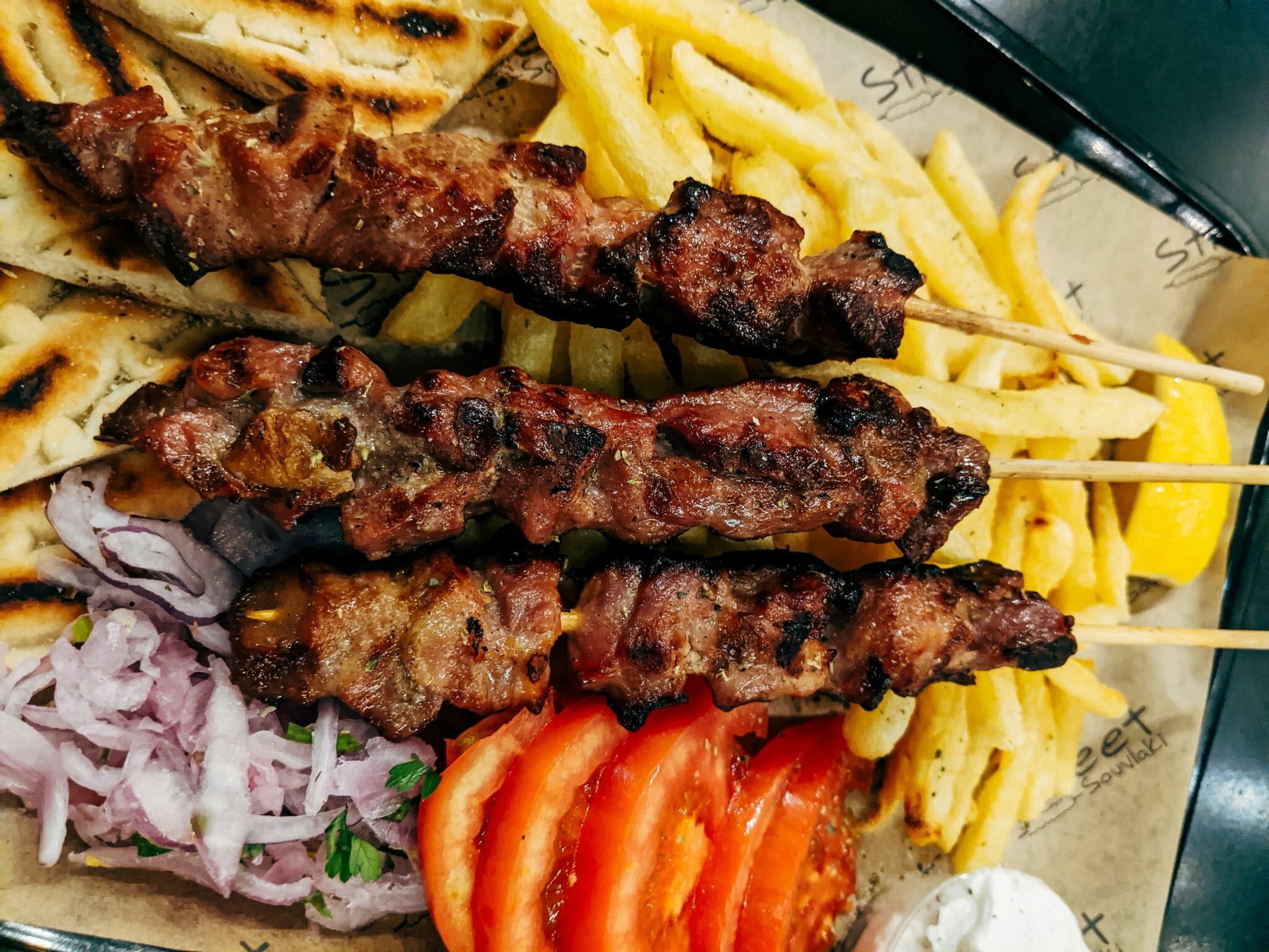 Souvlaki_markus-winkler_unsplash Souvláki - eine typisch griechische Spezialität. Foto: Markus Winkler/Unsplash