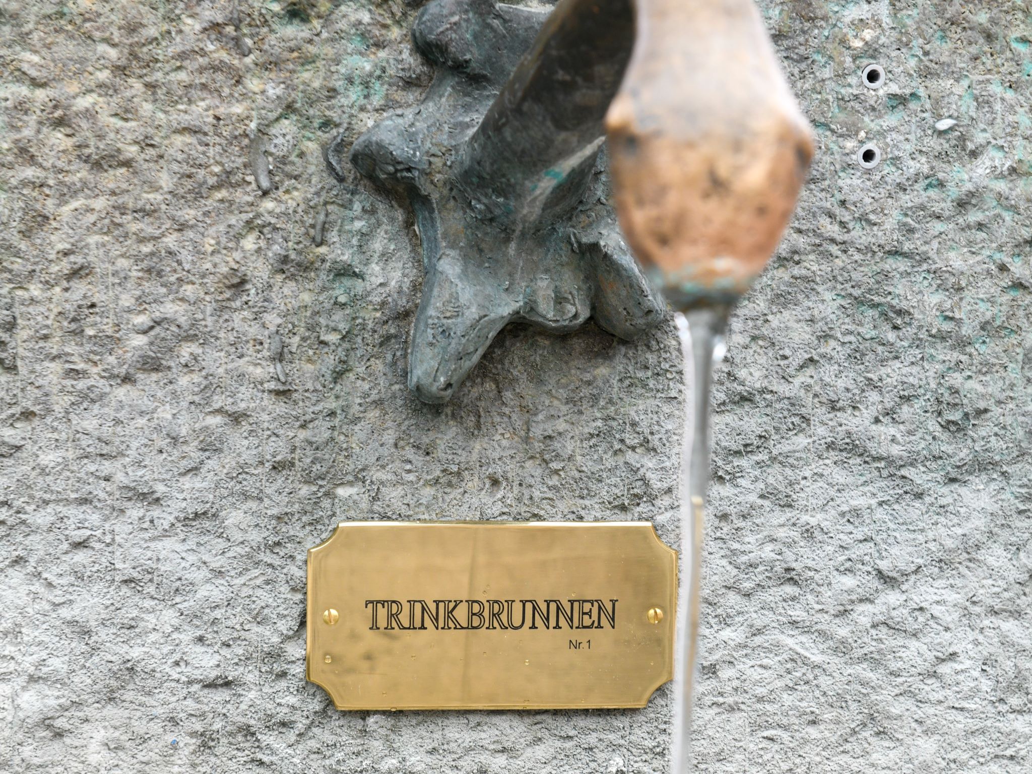 Trinkbrunnen_Marktplatz In Würzburg gibt es mittlerweile mehrere Trinkbrunnen. Foto: Thomas Obermeier